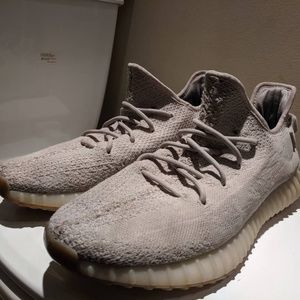 YEEZY BOOST 350 v2 "SESAME"